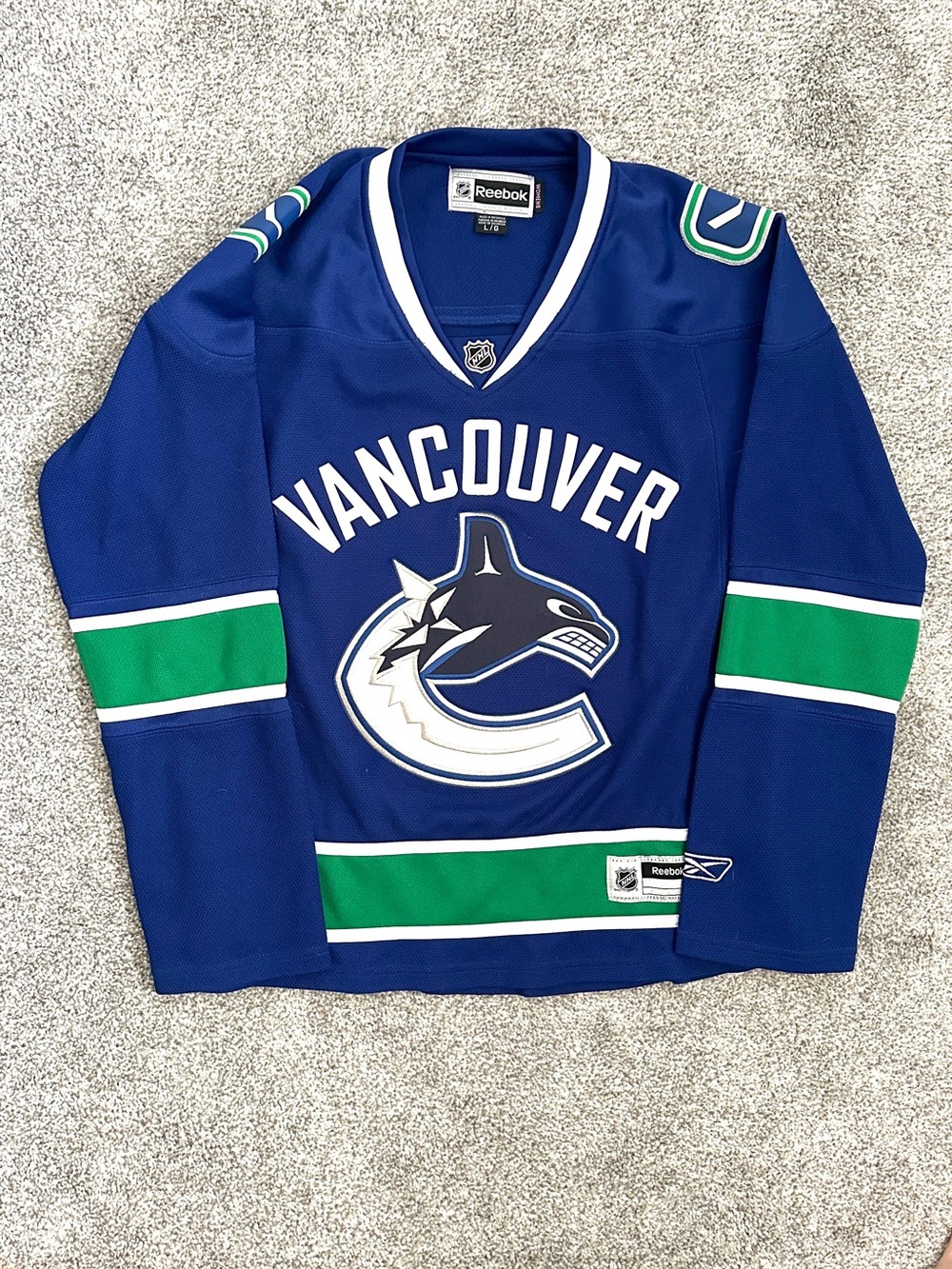 Vancouver Canucks Reebok NHL Jersey Womens L Blue Green
